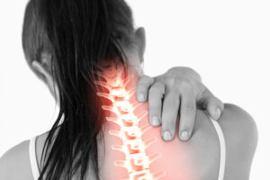 đau cổ vai gáy lan xuống cánh tay