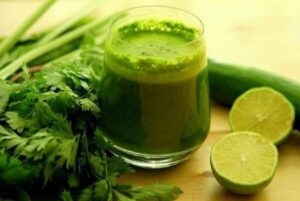 uống nước ngải cứu tươi có tác dụng gì